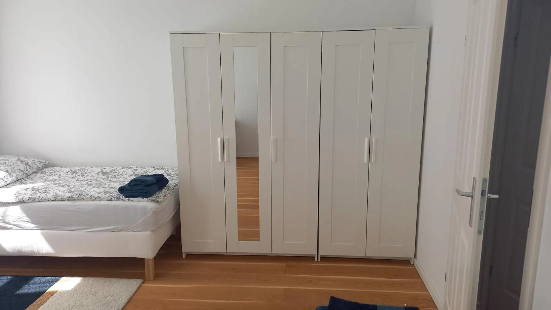 5 Beds 2 Bedrooms Top Apart In Vienna'S Heart 0*, Vienna Austria