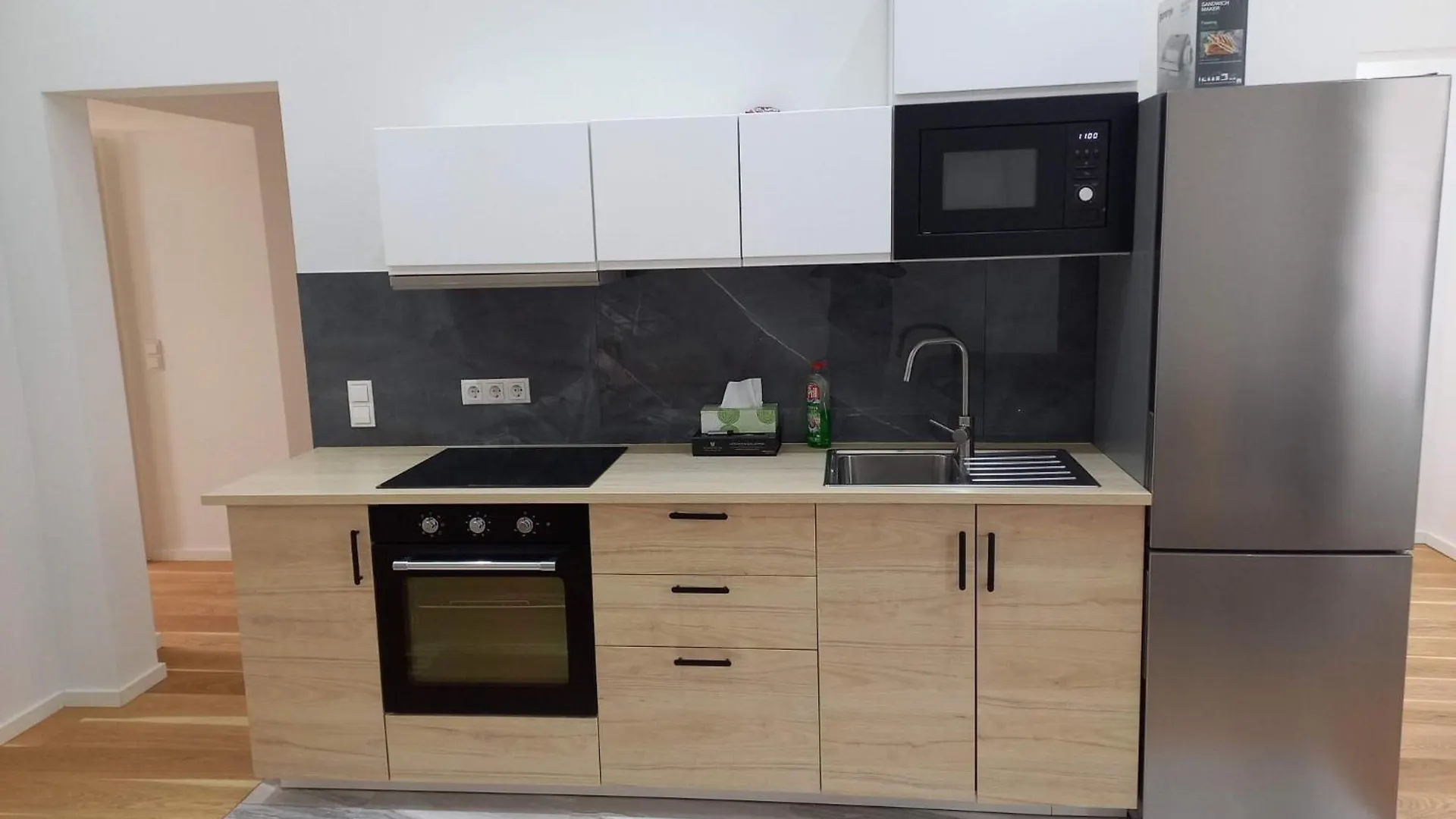5 Beds 2 Bedrooms Top Apart In Vienna'S Heart Austria