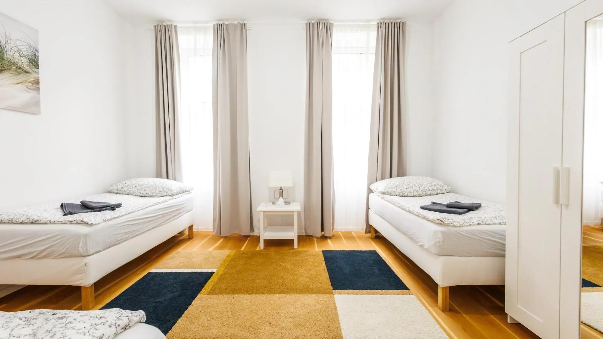 5 Beds 2 Bedrooms Top Apart In Vienna'S Heart Vienna